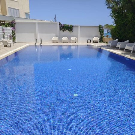 Sea Krystel 603 Apartment Larnaca Bagian luar foto